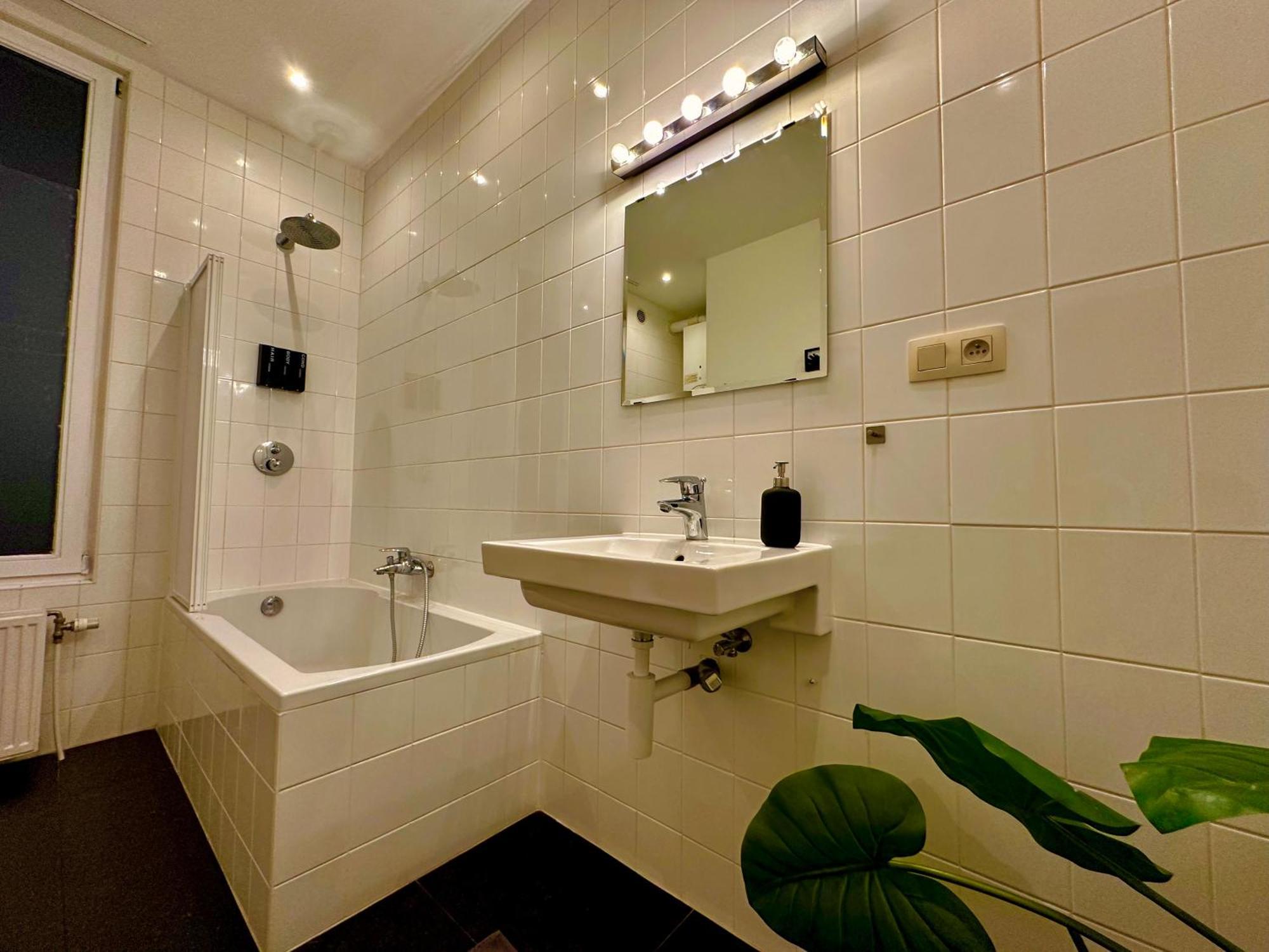 Luxury Suites Museum By Rikas Hotels Antwerpen Exterior foto